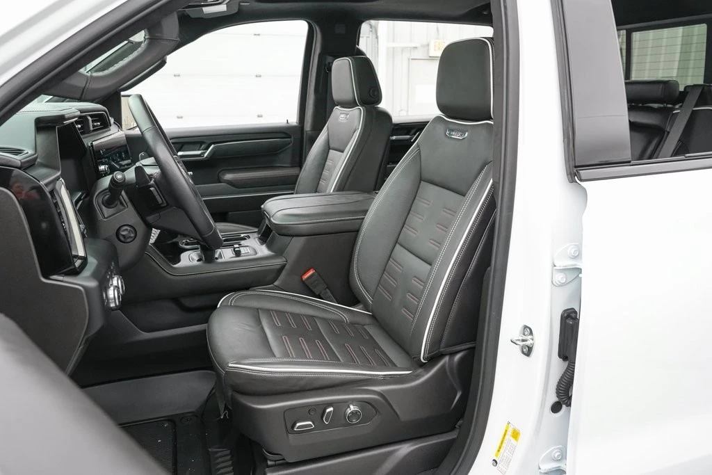 2024 GMC Sierra 5th Gen - Image 14 of 21