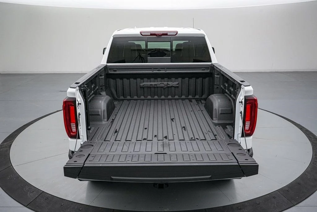 2024 GMC Sierra 5th Gen - Image 7 of 21