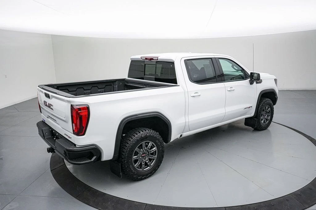 2024 GMC Sierra 5th Gen - Image 5 of 29