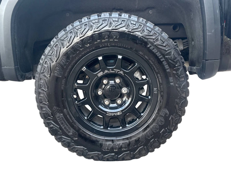 2024 GMC Sierra 5th Gen - Image 16 of 21