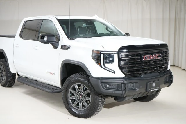 2024 GMC Sierra 5th Gen - Image 16 of 21