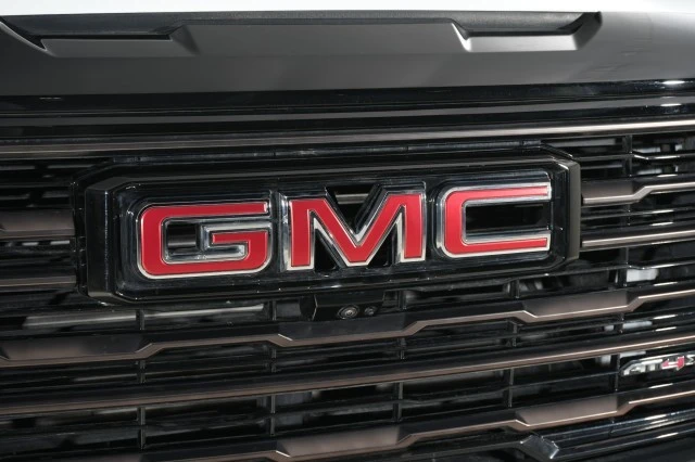 2024 GMC Sierra 5th Gen - Image 13 of 21