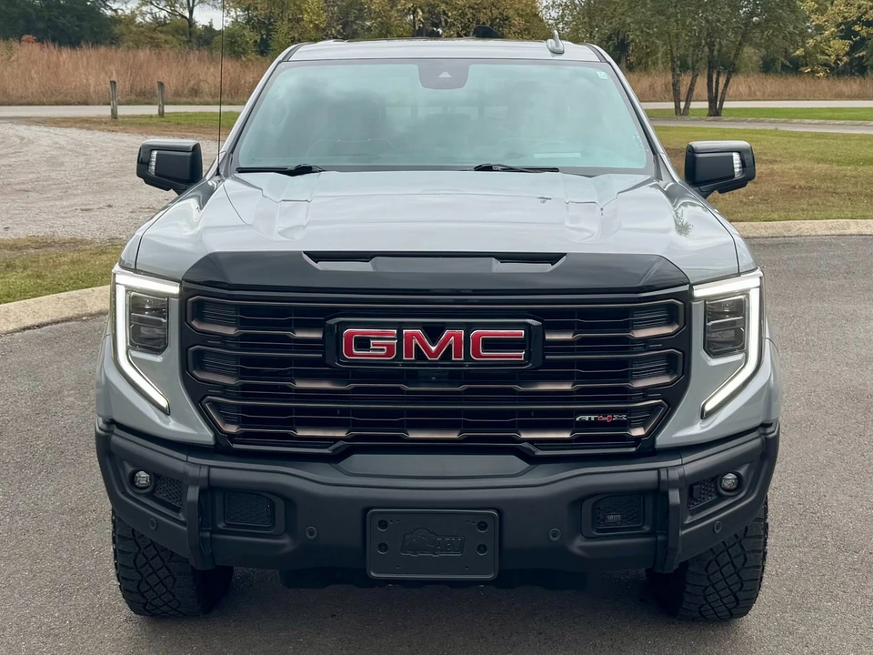 2024 GMC Sierra 5th Gen - Image 5 of 12
