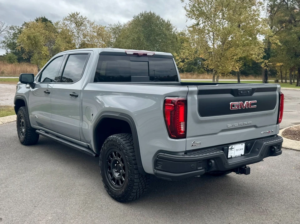 2024 GMC Sierra 5th Gen - Image 4 of 12