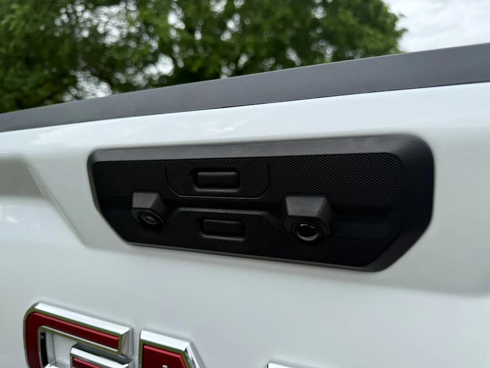 2024 GMC Sierra 5th Gen - Image 19 of 21
