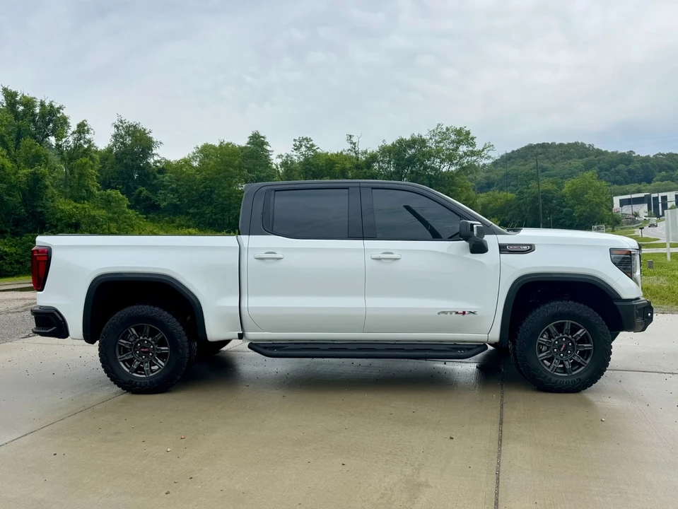 2024 GMC Sierra 5th Gen - Image 7 of 21