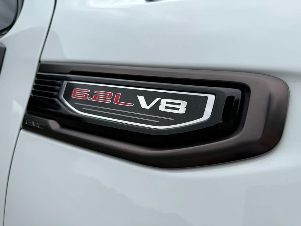 2024 GMC Sierra 5th Gen - Image 12 of 21