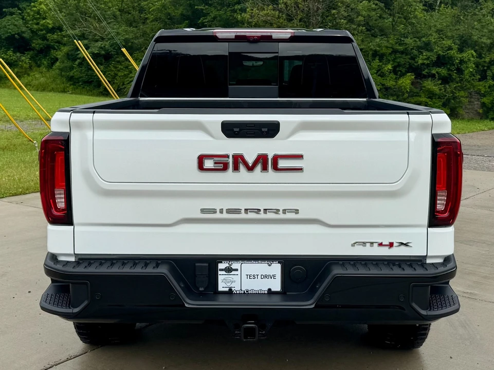 2024 GMC Sierra 5th Gen - Image 5 of 21