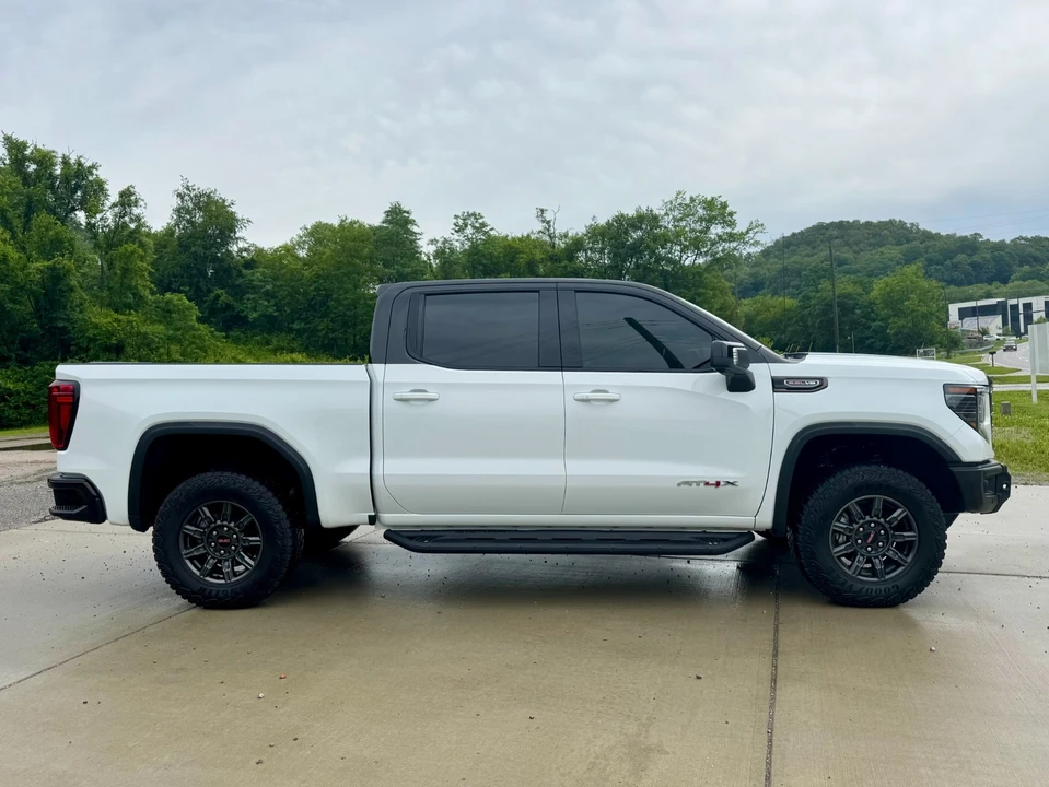 2024 GMC Sierra 5th Gen - Image 7 of 21