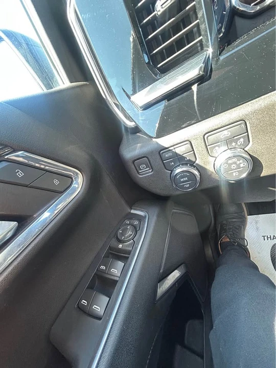 2024 GMC Sierra 5th Gen - Image 8 of 13