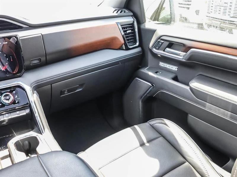 2024 GMC Sierra 5th Gen - Image 13 of 20