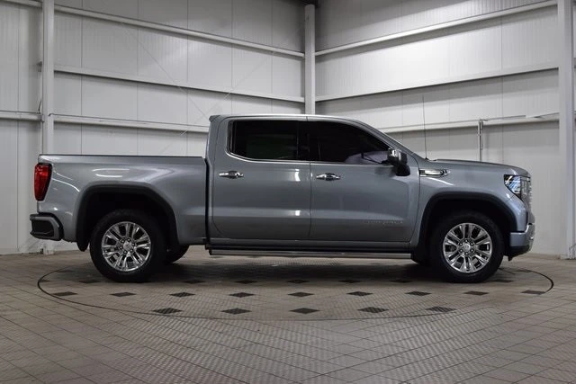 2024 GMC Sierra 5th Gen - Image 9 of 12