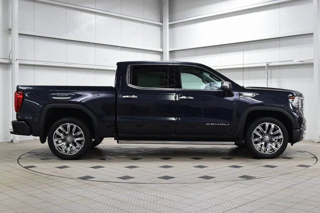 2024 GMC Sierra 5th Gen - Image 9 of 21