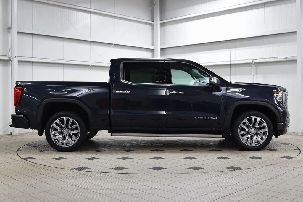 2024 GMC Sierra 5th Gen - Image 9 of 12