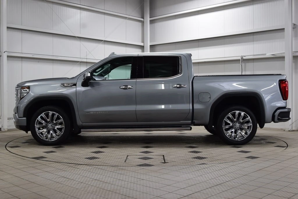 2024 GMC Sierra 5th Gen - Image 4 of 12