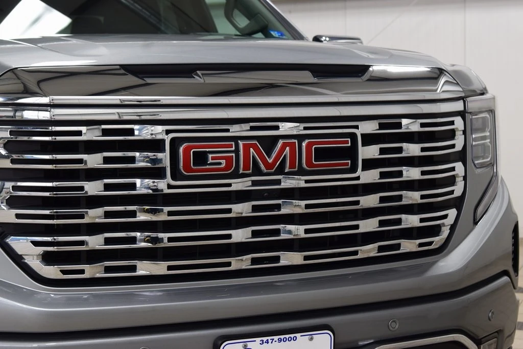 2024 GMC Sierra 5th Gen - Image 11 of 12