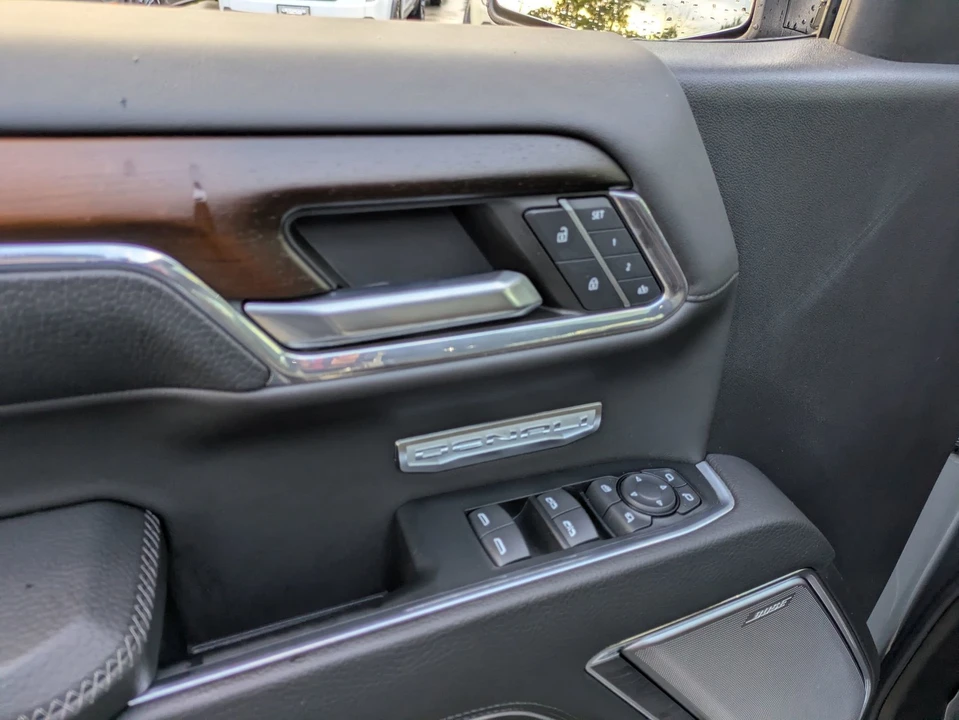 2024 GMC Sierra 5th Gen - Image 17 of 21