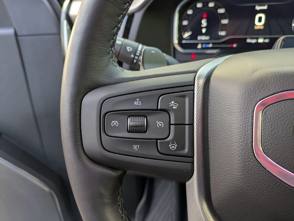 2024 GMC Sierra 5th Gen - Image 19 of 21