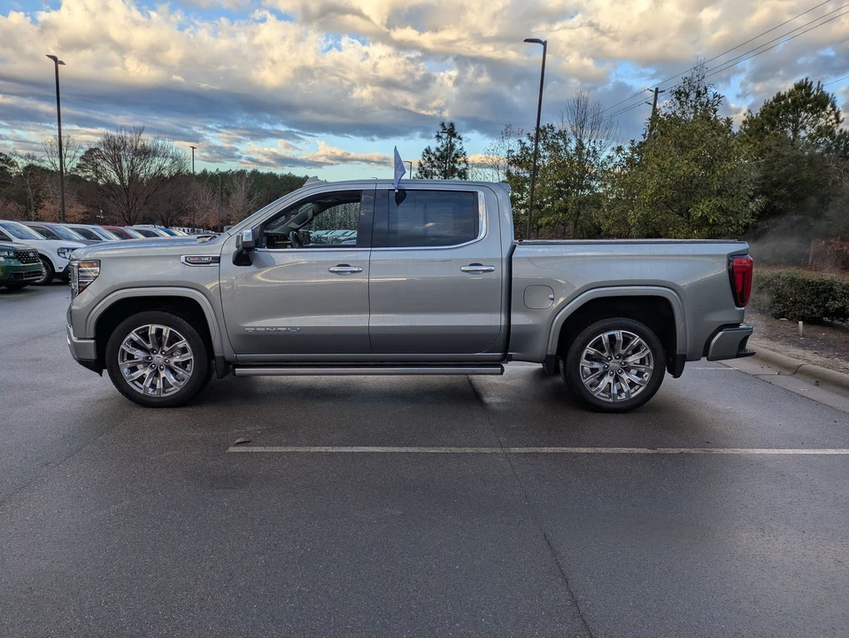 2024 GMC Sierra 5th Gen - Image 7 of 21