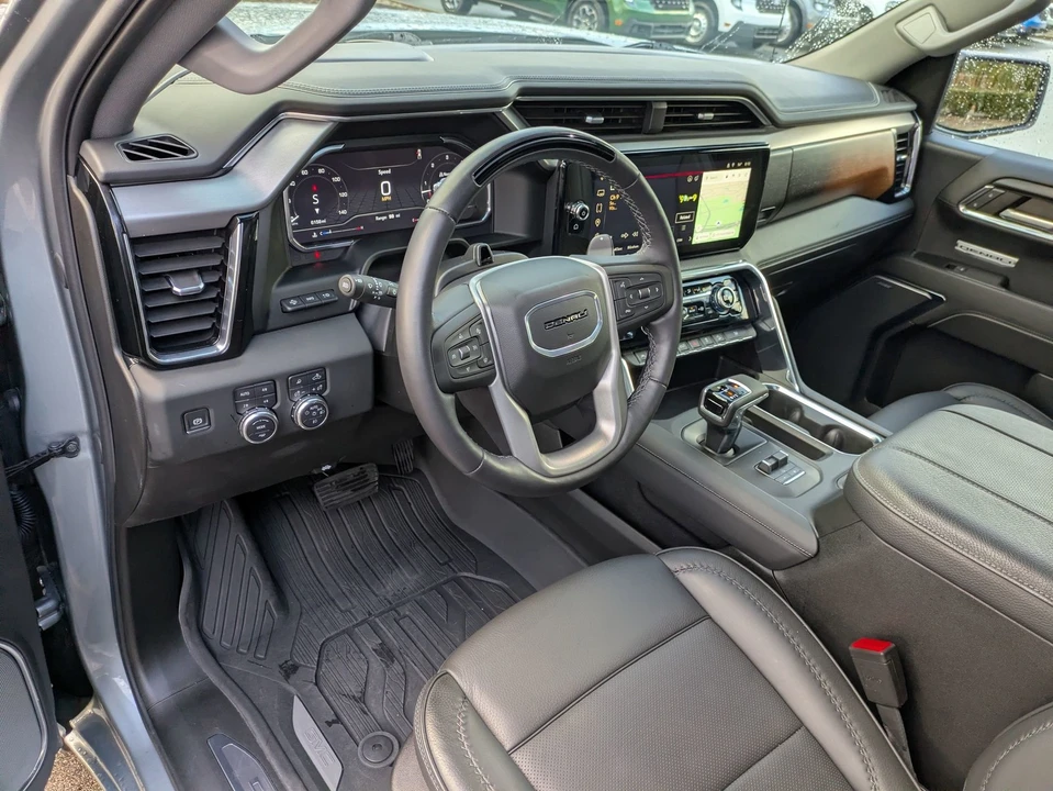 2024 GMC Sierra 5th Gen - Image 15 of 21