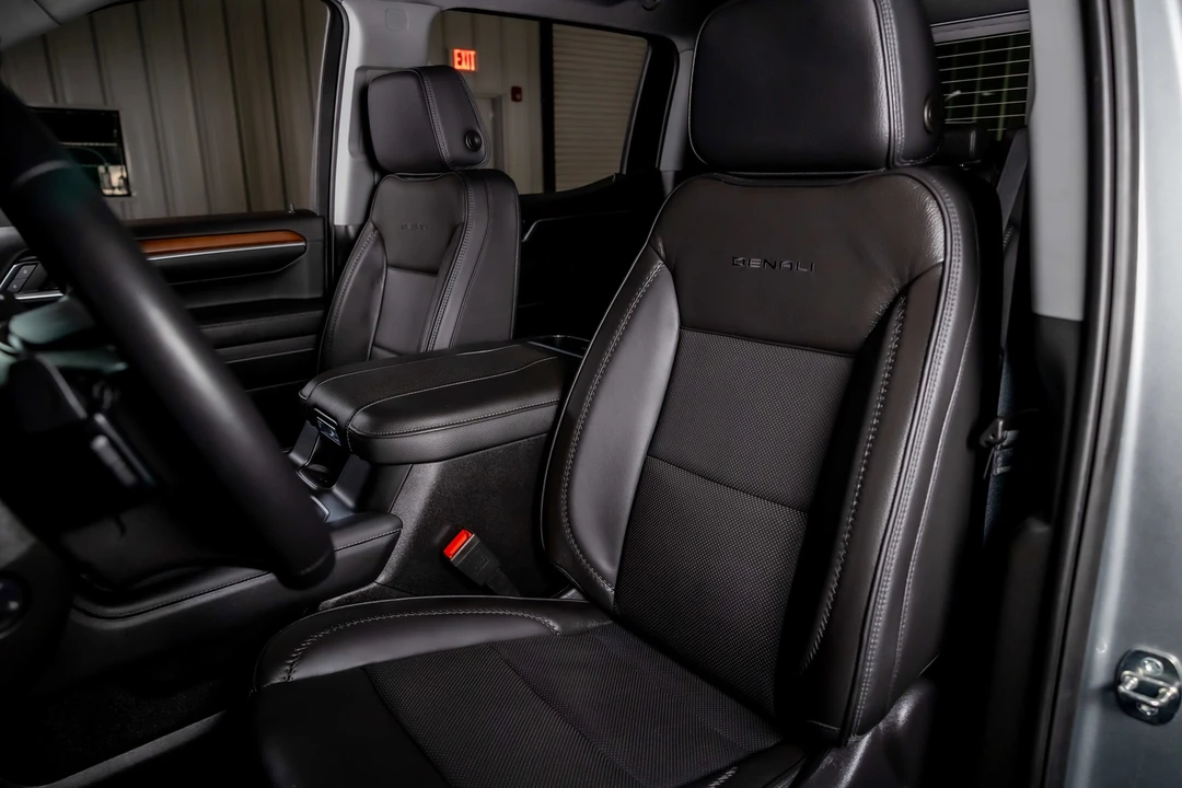 2024 GMC Sierra 5th Gen - Image 5 of 21