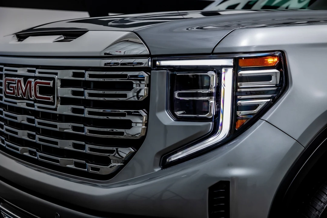 2024 GMC Sierra 5th Gen - Image 17 of 21