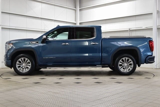 2024 GMC Sierra 5th Gen - Image 4 of 12
