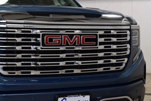 2024 GMC Sierra 5th Gen - Image 11 of 12