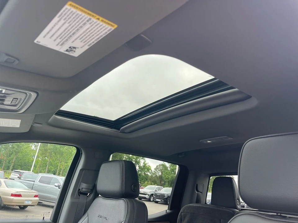 2024 GMC Sierra 5th Gen - Image 12 of 12