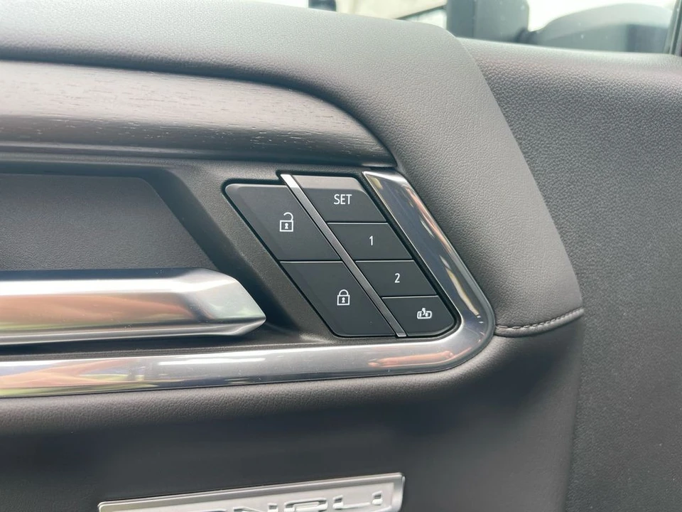 2024 GMC Sierra 5th Gen - Image 11 of 12