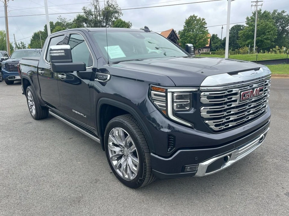 2024 GMC Sierra 5th Gen - Image 7 of 12