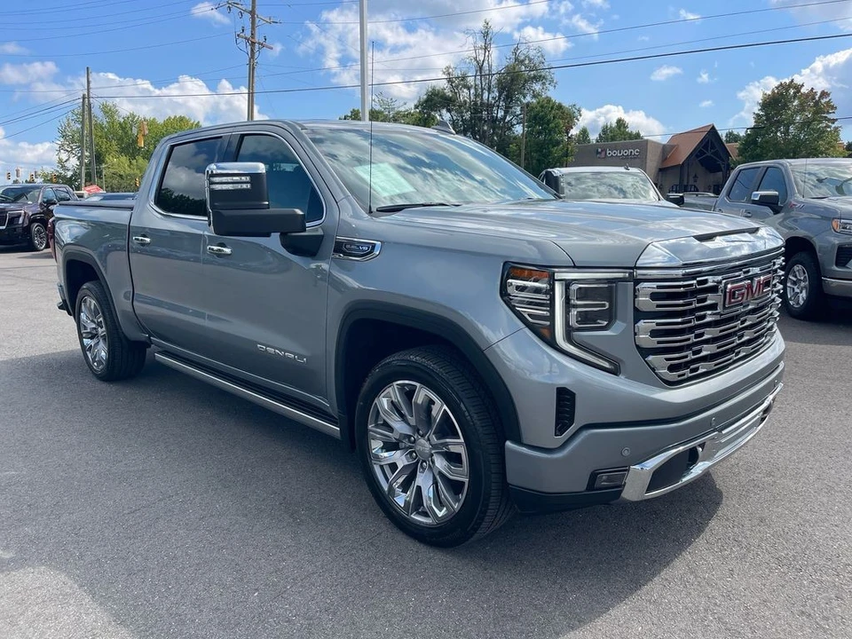 2024 GMC Sierra 5th Gen - Image 7 of 12