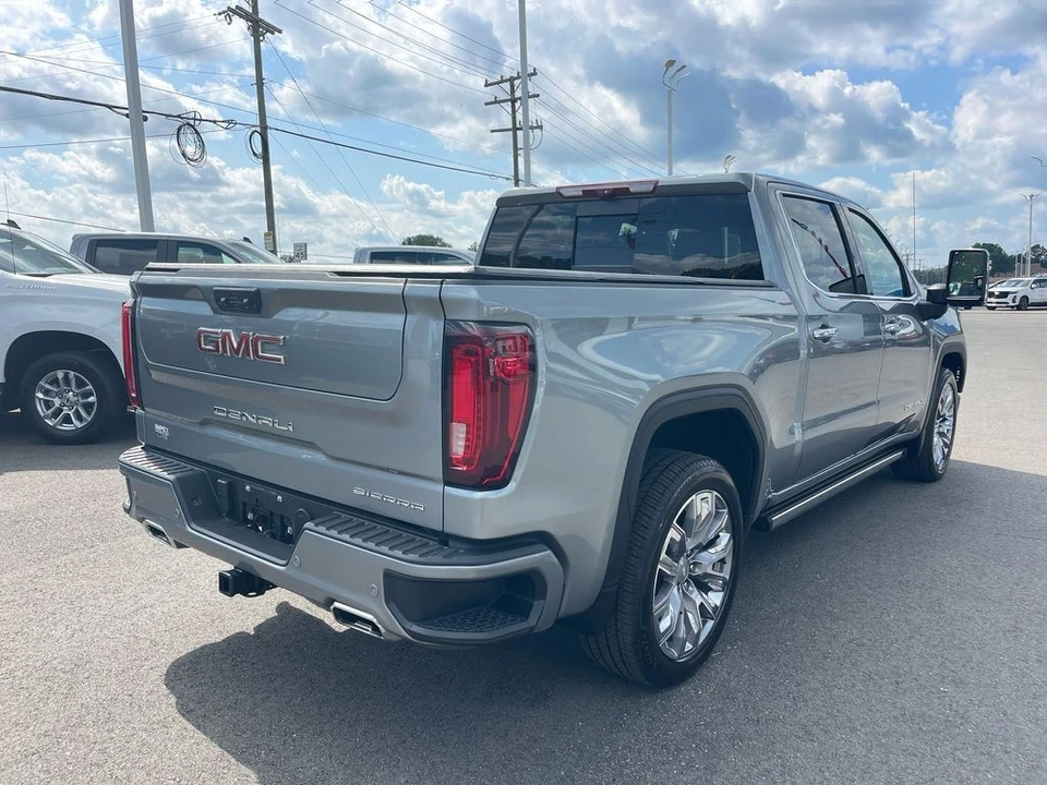 2024 GMC Sierra 5th Gen - Image 5 of 12