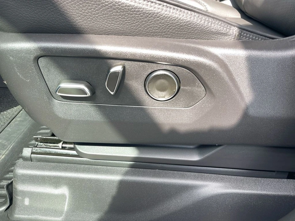 2024 GMC Sierra 5th Gen - Image 10 of 12