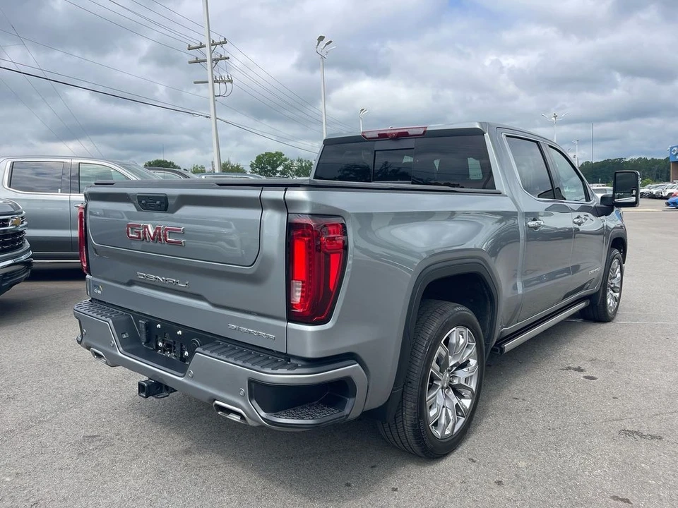 2024 GMC Sierra 5th Gen - Image 5 of 12