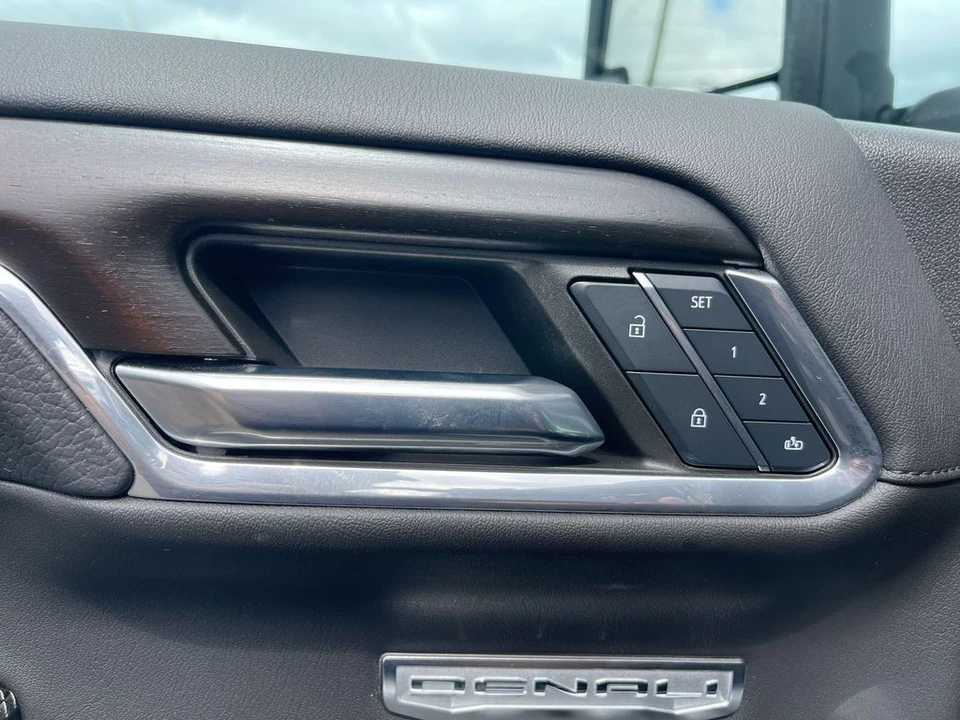 2024 GMC Sierra 5th Gen - Image 11 of 12