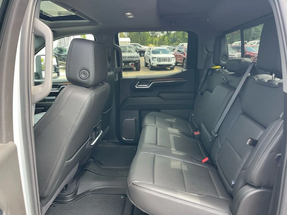 2024 GMC Sierra 5th Gen - Image 13 of 21