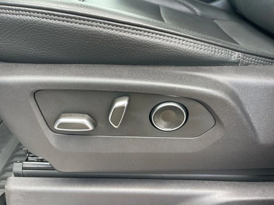 2024 GMC Sierra 5th Gen - Image 10 of 21