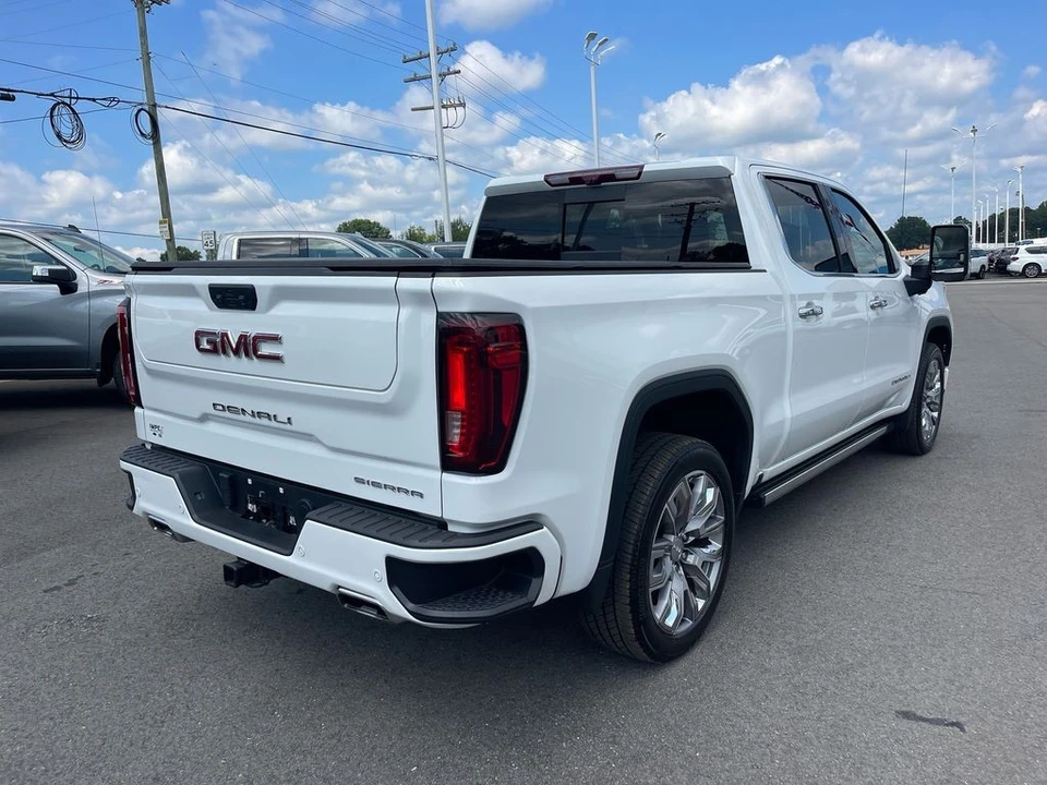 2024 GMC Sierra 5th Gen - Image 5 of 12