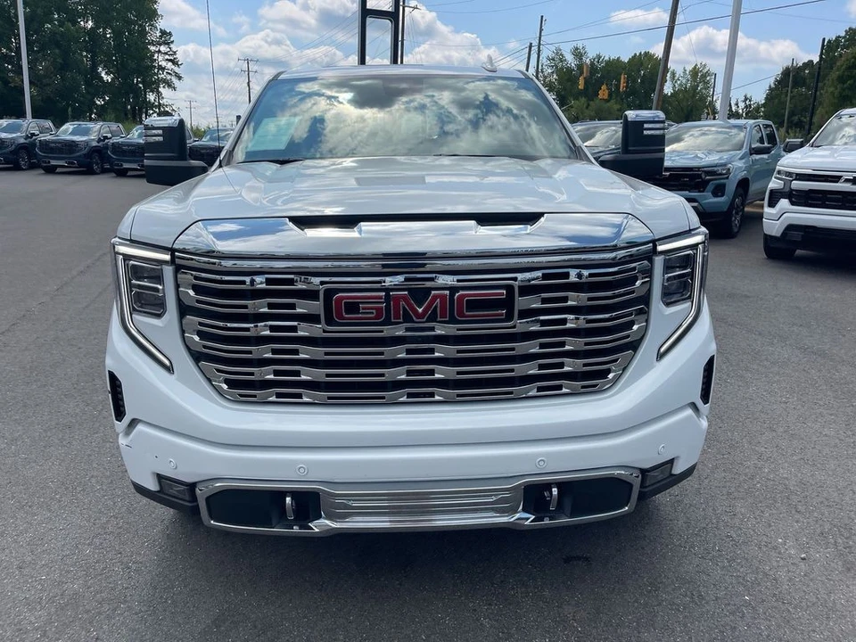 2024 GMC Sierra 5th Gen - Image 8 of 21