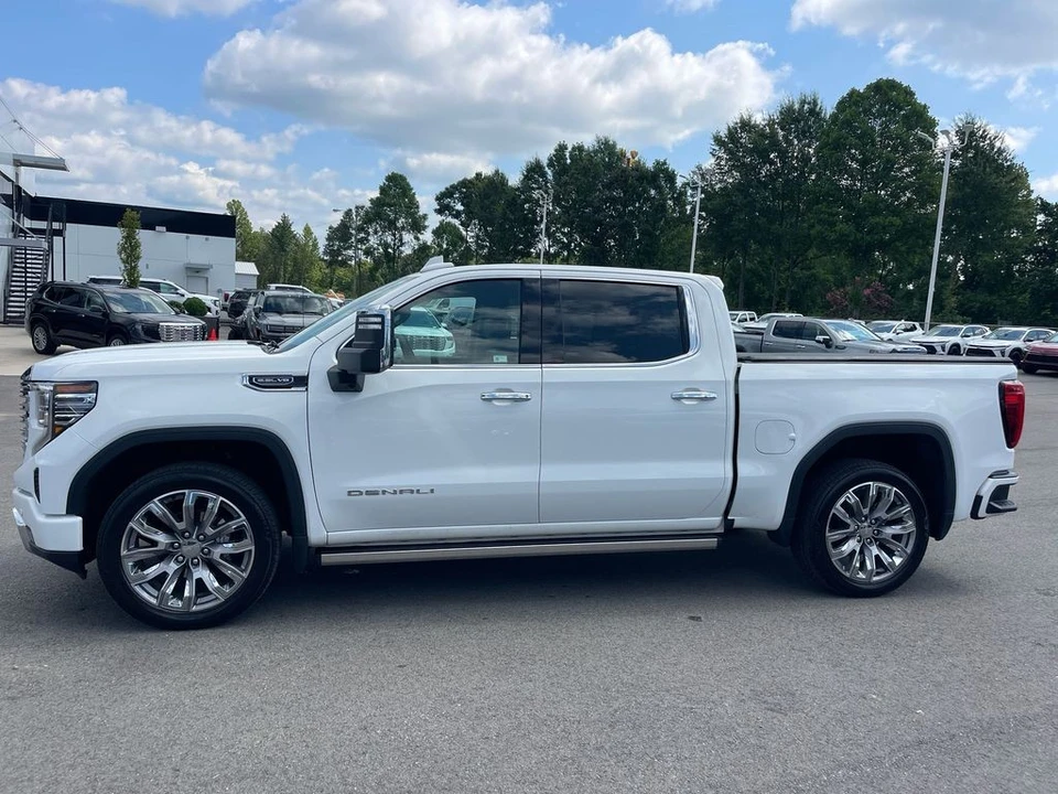 2024 GMC Sierra 5th Gen - Image 2 of 21