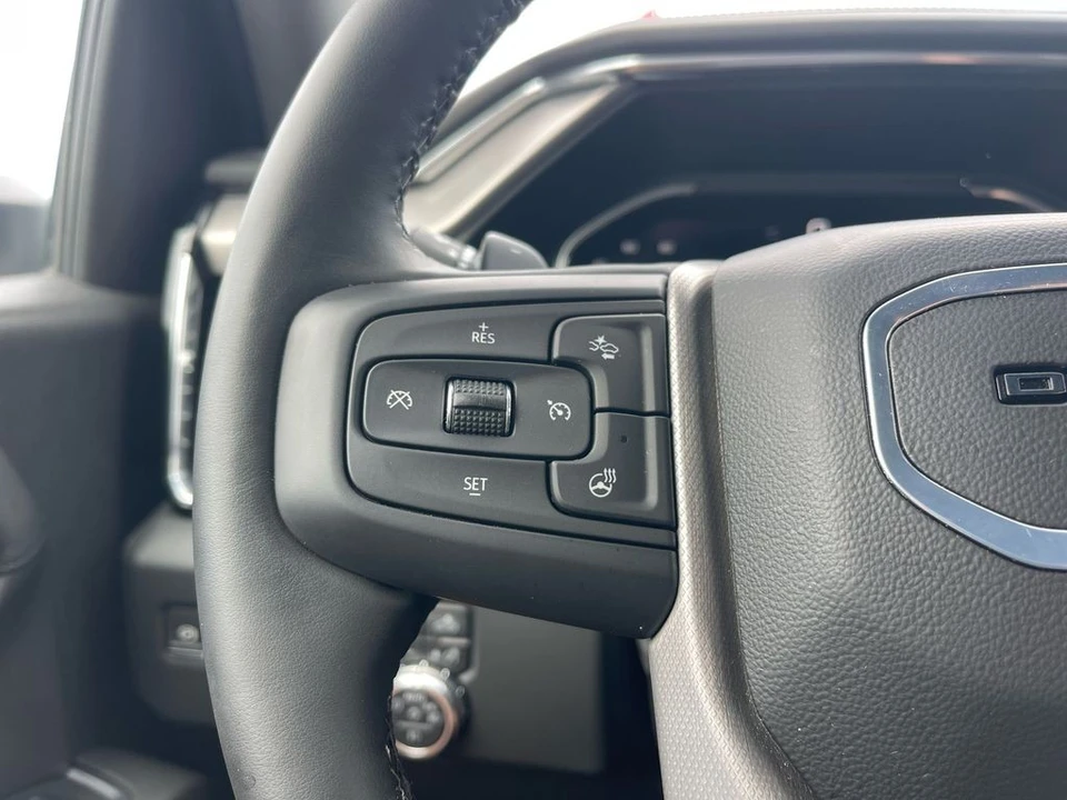 2024 GMC Sierra 5th Gen - Image 18 of 21