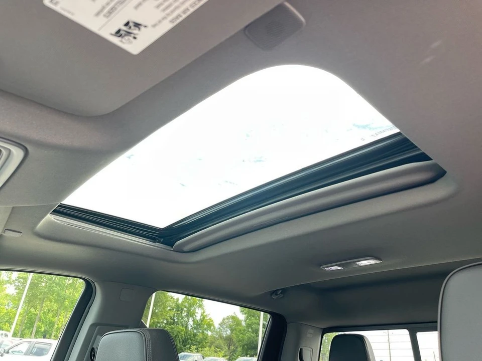 2024 GMC Sierra 5th Gen - Image 12 of 21