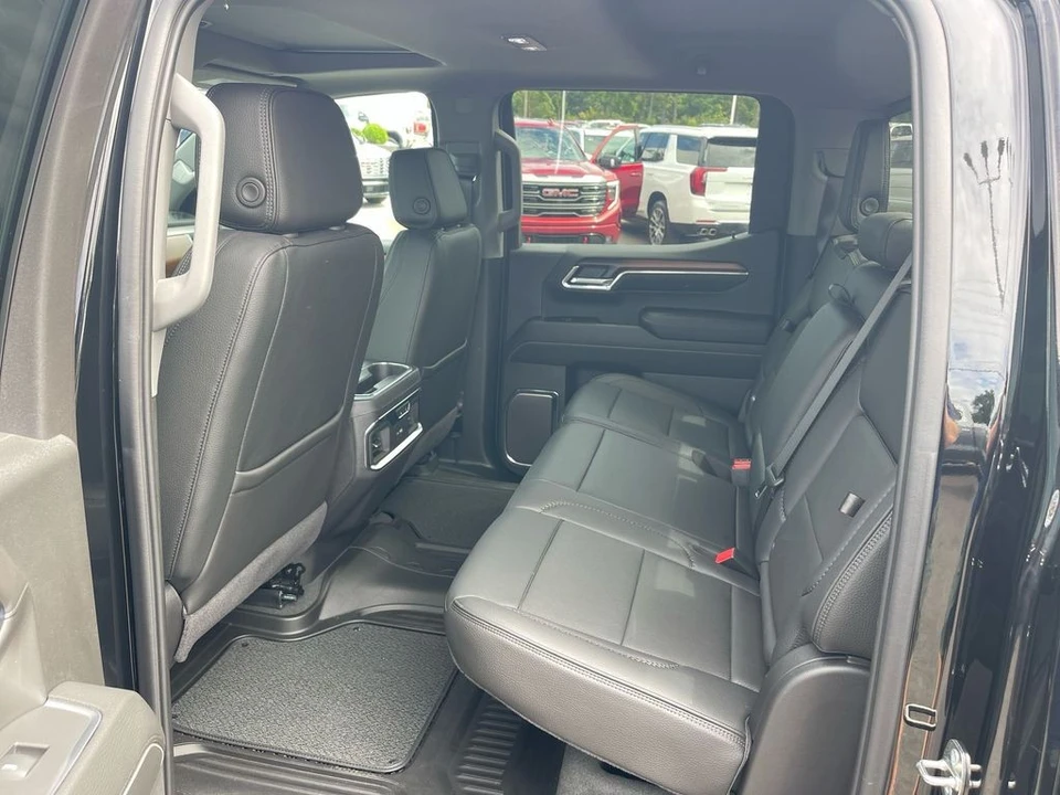 2024 GMC Sierra 5th Gen - Image 13 of 21