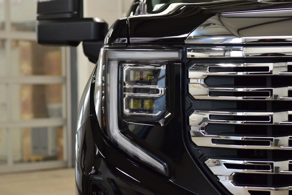 2024 GMC Sierra 5th Gen - Image 12 of 21