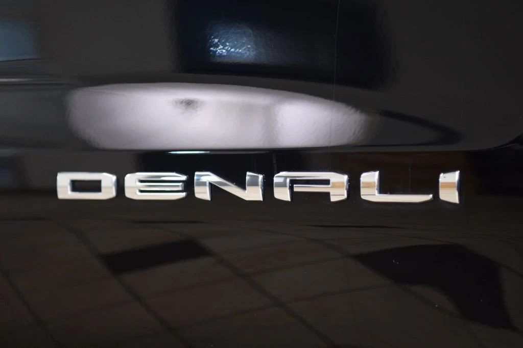 2024 GMC Sierra 5th Gen - Image 17 of 21