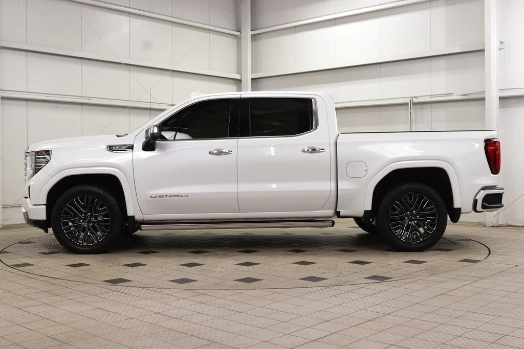 2024 GMC Sierra 5th Gen - Image 4 of 21