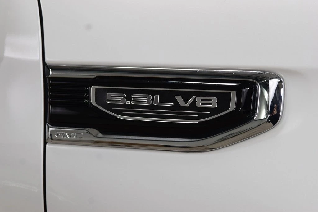 2024 GMC Sierra 5th Gen - Image 16 of 21