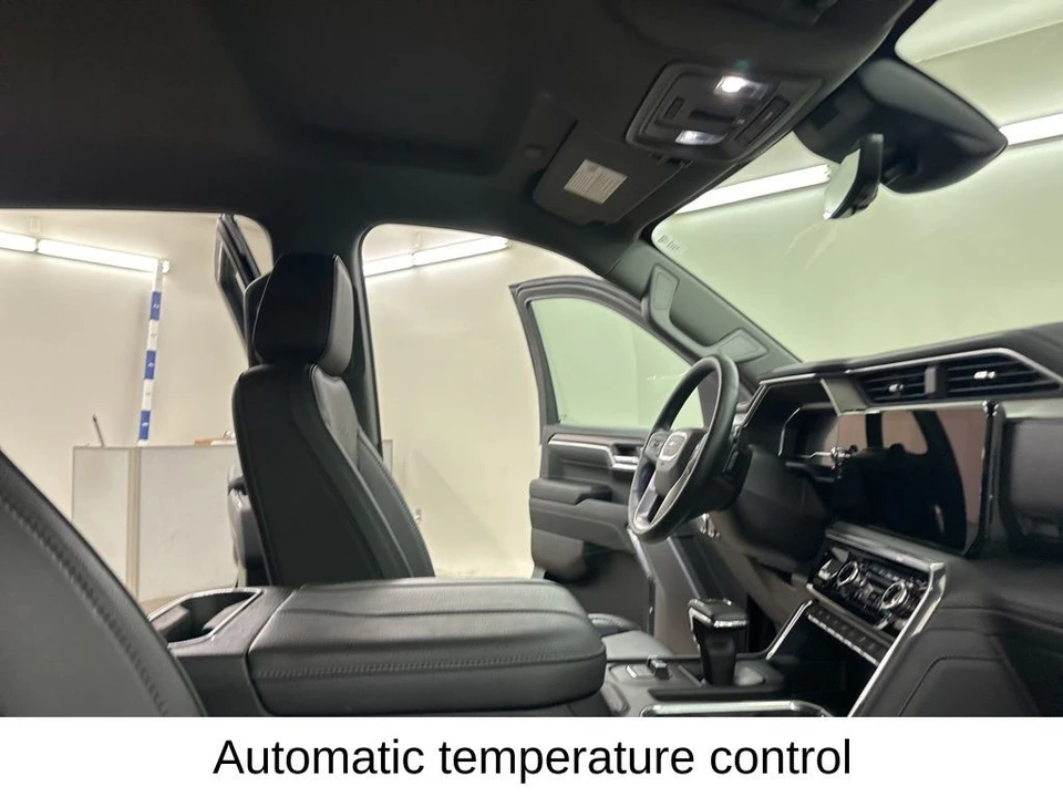 2024 GMC Sierra 5th Gen - Image 22 of 31