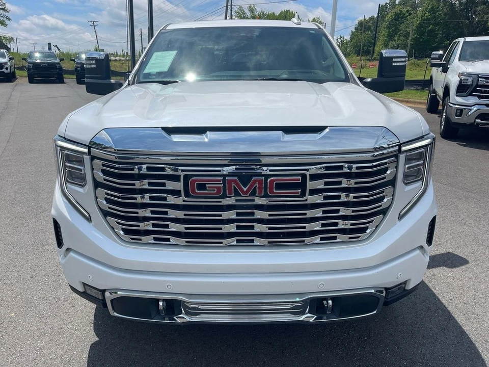 2024 GMC Sierra 5th Gen - Image 8 of 12
